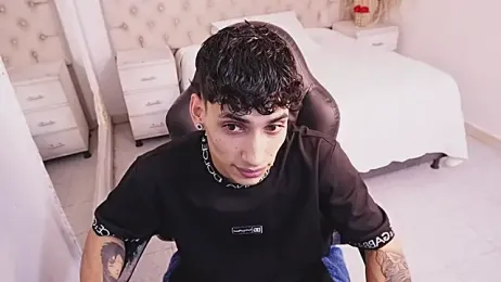 JhoanLeandro — Stripchat recorded stream image, 15.07.2026 07:40