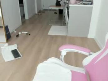 yesonee — Chaturbate recorded stream image, 15.07.2026 20:10