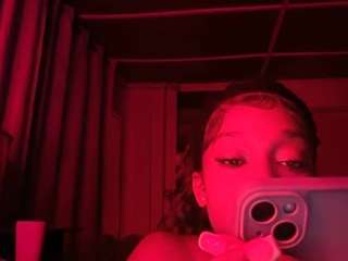 iluvsaffire-bleu — Camsoda recorded stream image, 17.07.2026 00:30