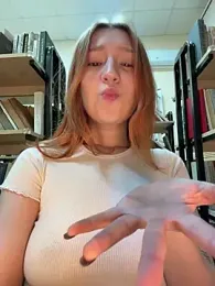 katexxxx — Stripchat recorded stream image, 21.07.2026 21:00
