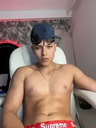 DilanMiller_ — Stripchat recorded stream image, 21.07.2026 20:00