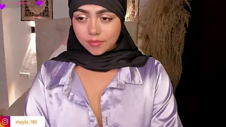 shayla_18 — Stripchat recorded stream image, 22.07.2026 22:30