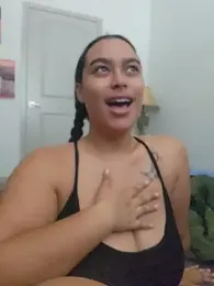 cinnaminnie — Stripchat recorded stream image, 23.07.2026 16:20