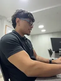alekzamo — Stripchat recorded stream image, 24.07.2026 01:20