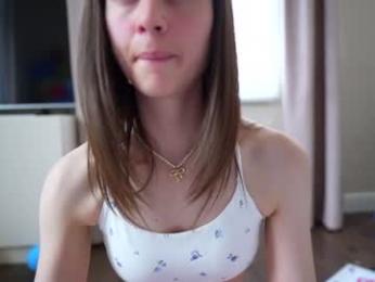 newchloe18 — Chaturbate recorded stream image, 25.07.2026 03:10