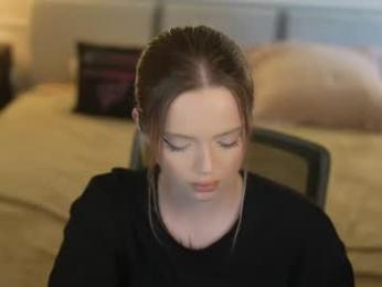bright_diamonds_054 — Chaturbate recorded stream image, 25.07.2026 11:40