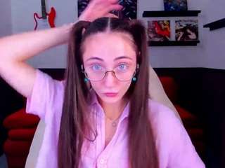 lexi-split — Camsoda recorded stream image, 26.07.2026 01:00