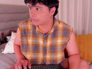 isabellamout — Camsoda recorded stream image, 26.07.2026 16:20