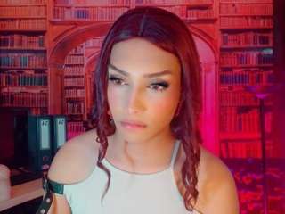 emeli-roushot — Camsoda recorded stream image, 27.07.2026 11:20