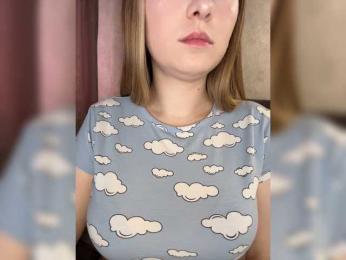 AlinaRay — Bongacams recorded stream image, 27.07.2026 14:00