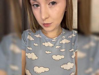 AlinaRay — Bongacams recorded stream image, 27.07.2026 14:00