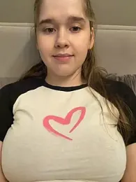 HornyGirlH — Stripchat recorded stream image, 28.07.2026 22:50