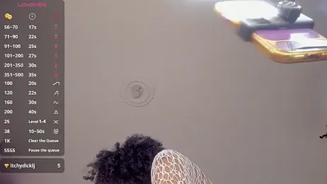 Mia_royal — Stripchat recorded stream image, 30.07.2026 19:10