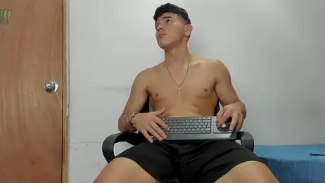 andrew_rose_ — Stripchat recorded stream image, 01.08.2026 04:00