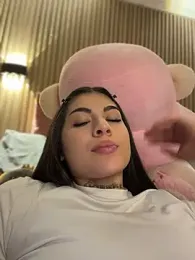 Sarasanders_4 — Stripchat recorded stream image, 02.08.2026 04:50