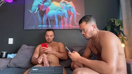 highlatin_guysoficial — Stripchat recorded stream image, 02.08.2026 09:40