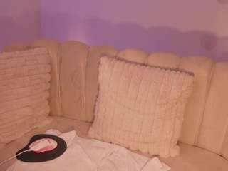 madelinefox — Camsoda recorded stream image, 03.08.2026 09:30