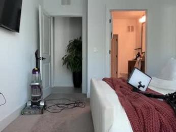 camiliakxoxo — Chaturbate recorded stream image, 12.03.2025 12:40