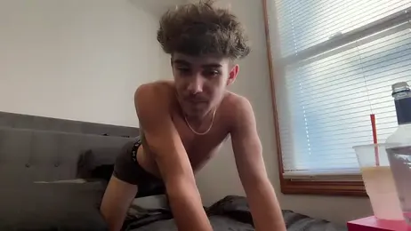 smaiib0y — Stripchat recorded stream image, 04.08.2026 22:20