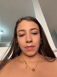 Hall_16 — Stripchat recorded stream image, 05.08.2026 21:10