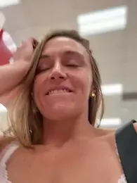 lunagirl13 — Stripchat recorded stream image, 06.08.2026 23:50