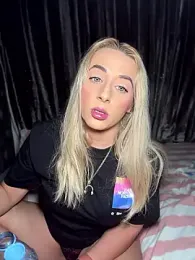 Strongqueen — Stripchat recorded stream image, 09.08.2026 20:30