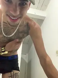 dovapo777 — Stripchat recorded stream image, 12.08.2026 02:20