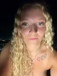 Sophie_cute06 — Stripchat recorded stream image, 12.08.2026 17:10