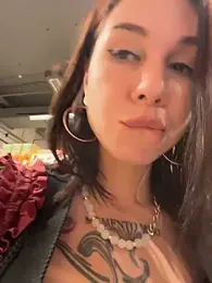 RosieDesire — Stripchat recorded stream image, 13.08.2026 09:30