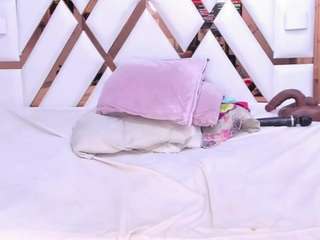 zafirahot — Camsoda recorded stream image, 13.08.2026 12:00