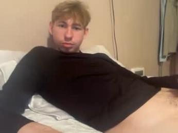 tyler_fox0 — Chaturbate recorded stream image, 14.08.2026 02:30