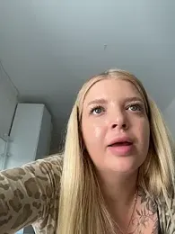 OdriOlsens — Stripchat recorded stream image, 14.08.2026 10:10