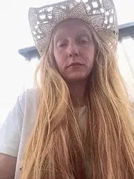 GoldenFlameGoddess — Stripchat recorded stream image, 16.08.2026 16:50