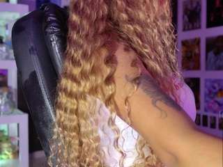 indianova — Camsoda recorded stream image, 17.08.2026 04:50