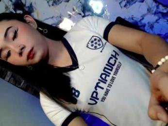 stunning_andrea69 — Chaturbate recorded stream image, 17.08.2026 21:40