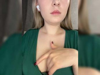 AlinaRay — Bongacams recorded stream image, 18.08.2026 14:30