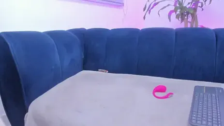 angelrossss — Stripchat recorded stream image, 18.08.2026 19:50