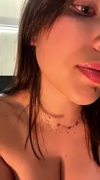 HannaBeckett — Stripchat recorded stream image, 18.08.2026 17:50