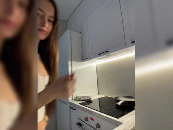 whiteTEA — Bongacams recorded stream image, 18.08.2026 21:10