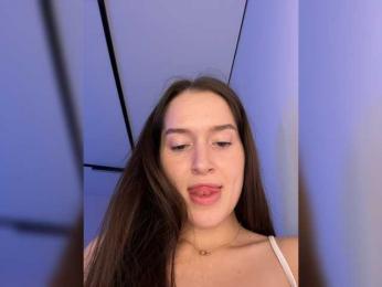 whiteTEA — Bongacams recorded stream image, 18.08.2026 21:10