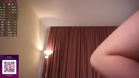 TrinaHowton — Stripchat recorded stream image, 20.08.2026 04:30