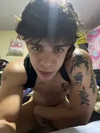 valdren_vylord — Stripchat recorded stream image, 20.08.2026 21:40