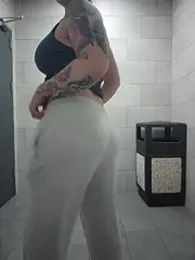 HollyTattoo — Stripchat recorded stream image, 21.08.2026 19:10
