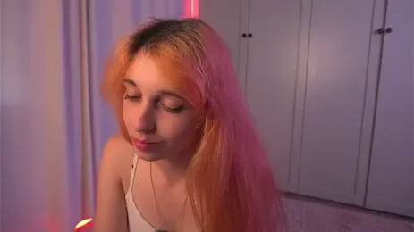 tgirlfoxy — Stripchat recorded stream image, 22.08.2026 06:00