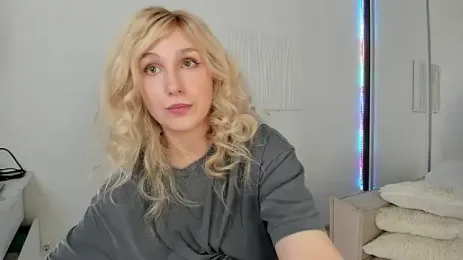 CarolMay — Stripchat recorded stream image, 22.08.2026 13:30