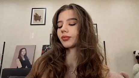 dolly_ll — Stripchat recorded stream image, 22.08.2026 13:30