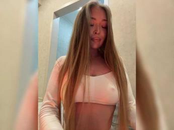 MILEDIUM — Bongacams recorded stream image, 22.08.2026 17:20