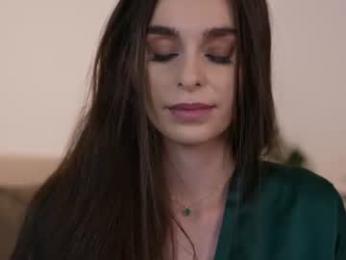 dovia — Chaturbate recorded stream image, 23.08.2026 06:40