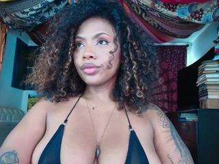 elizagrey — Camsoda recorded stream image, 26.08.2026 13:10