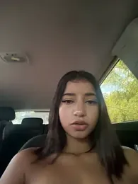 belaa_1 — Stripchat recorded stream image, 27.08.2026 17:40